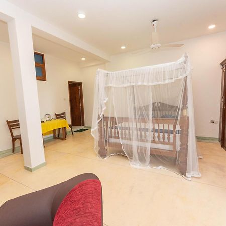 Hotel Coconut Bar Sea Lodge Берувала Экстерьер фото