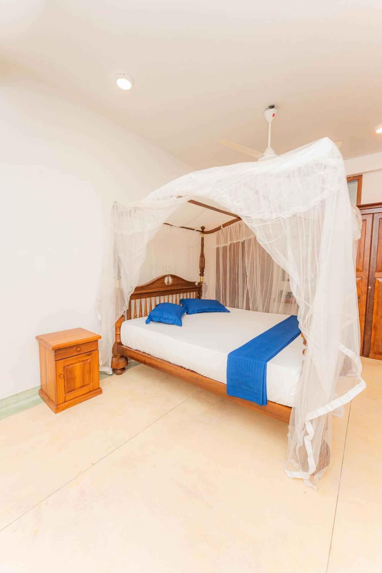 Hotel Coconut Bar Sea Lodge Берувала Экстерьер фото