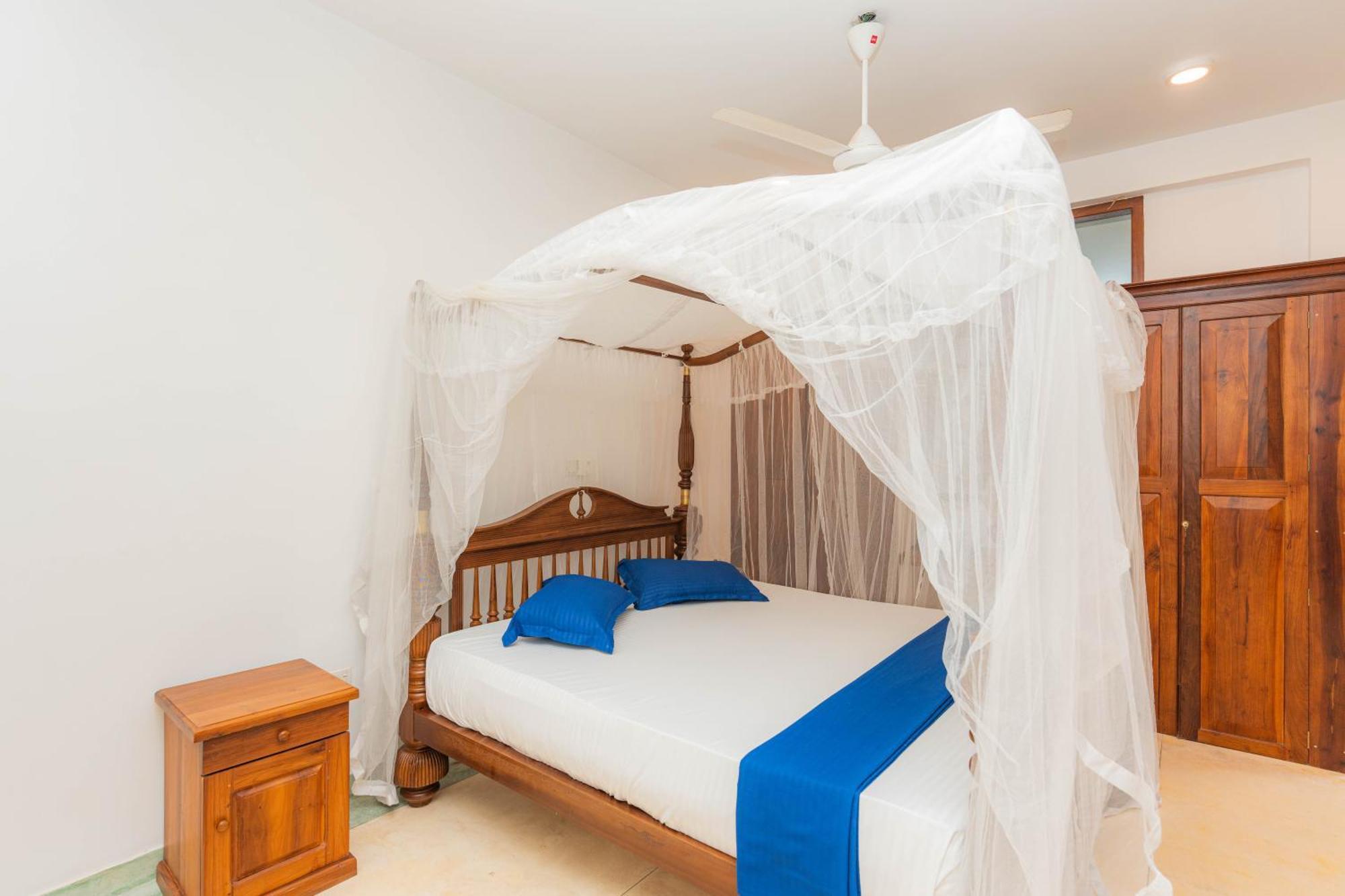 Hotel Coconut Bar Sea Lodge Берувала Экстерьер фото