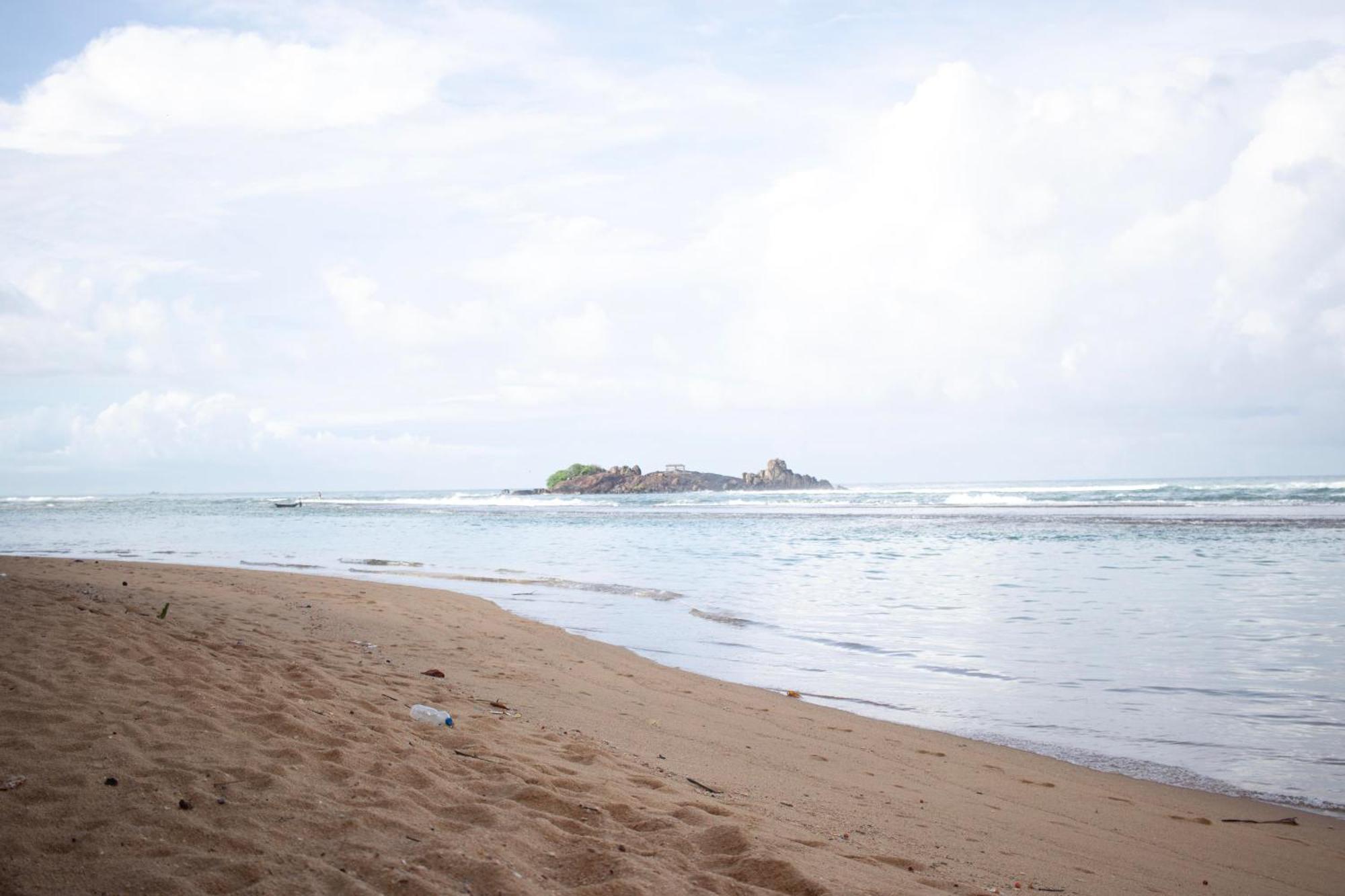 Hotel Coconut Bar Sea Lodge Берувала Экстерьер фото