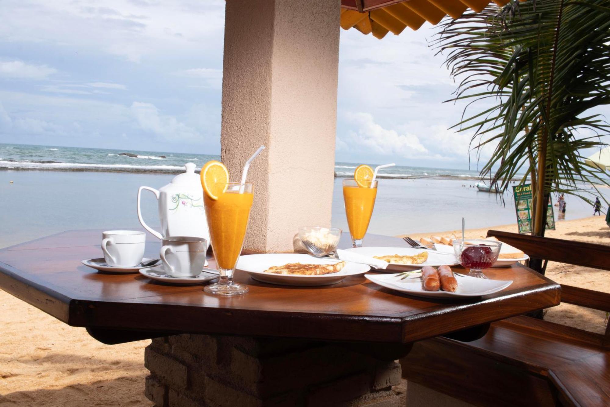 Hotel Coconut Bar Sea Lodge Берувала Экстерьер фото