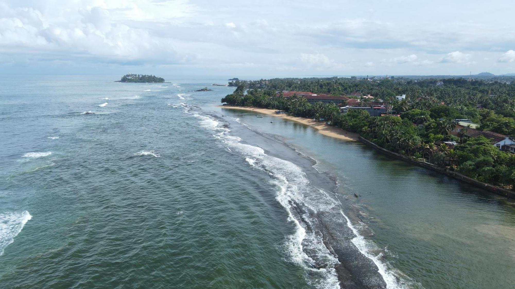 Hotel Coconut Bar Sea Lodge Берувала Экстерьер фото